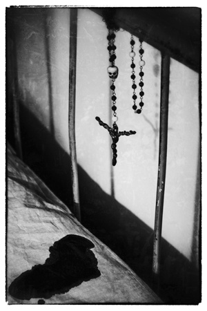 Иллюстрация к книге — Дом темных загадок [i_003.jpg]