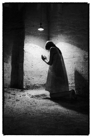 Иллюстрация к книге — Дом темных загадок [i_006.jpg]