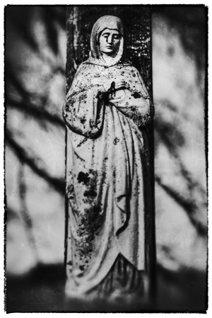 Иллюстрация к книге — Дом темных загадок [i_008.jpg]