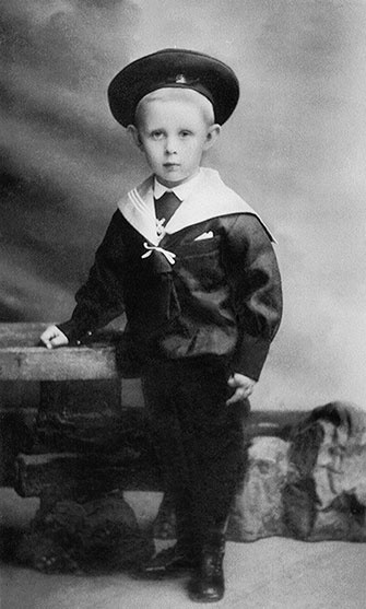 Иллюстрация к книге — Даниил Хармс. Жизнь человека на ветру [i_017.jpg]