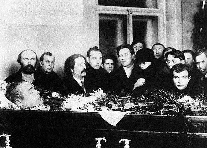 Иллюстрация к книге — Даниил Хармс. Жизнь человека на ветру [i_070.jpg]