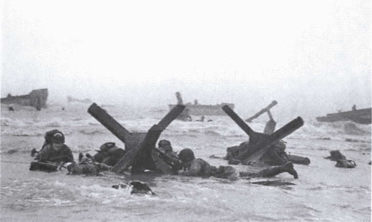 Иллюстрация к книге — Смерч войны [i_042.jpg]