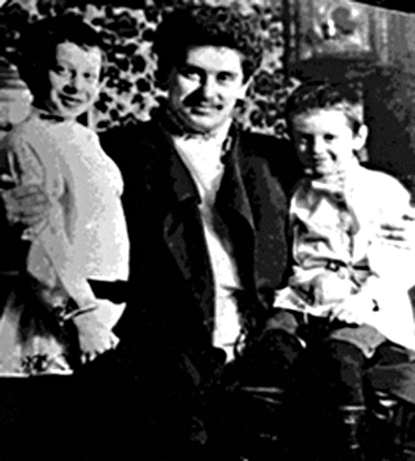 Иллюстрация к книге — Русские крылья Америки. "Громовержцы" Северского и Картвели [_009.jpg]