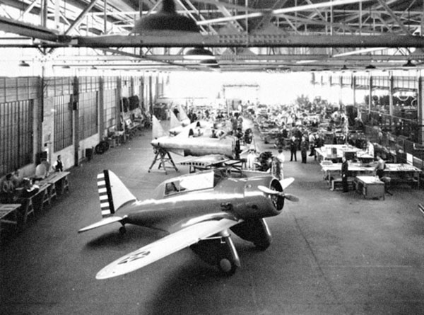 Иллюстрация к книге — Русские крылья Америки. "Громовержцы" Северского и Картвели [_127.jpg]