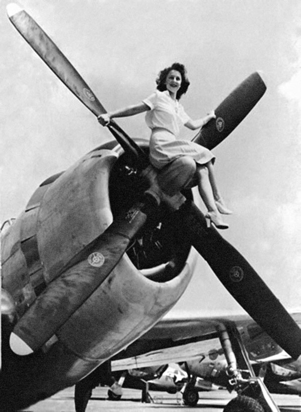 Иллюстрация к книге — Русские крылья Америки. "Громовержцы" Северского и Картвели [_263.jpg]