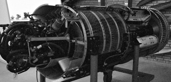 Иллюстрация к книге — Русские крылья Америки. "Громовержцы" Северского и Картвели [_300.jpg]