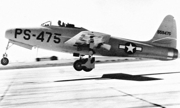 Иллюстрация к книге — Русские крылья Америки. "Громовержцы" Северского и Картвели [_302.jpg]