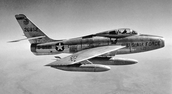 Иллюстрация к книге — Русские крылья Америки. "Громовержцы" Северского и Картвели [_3221.jpg]