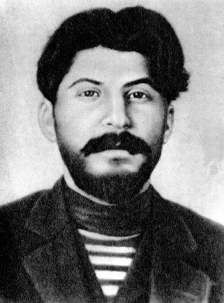 Иллюстрация к книге — Сталин [i_003.jpg]