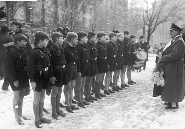 Иллюстрация к книге — Нацистская Германия [i_008.jpg]