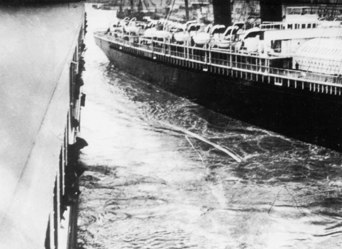 Иллюстрация к книге — Титаник [titanicandnewyork.jpg]