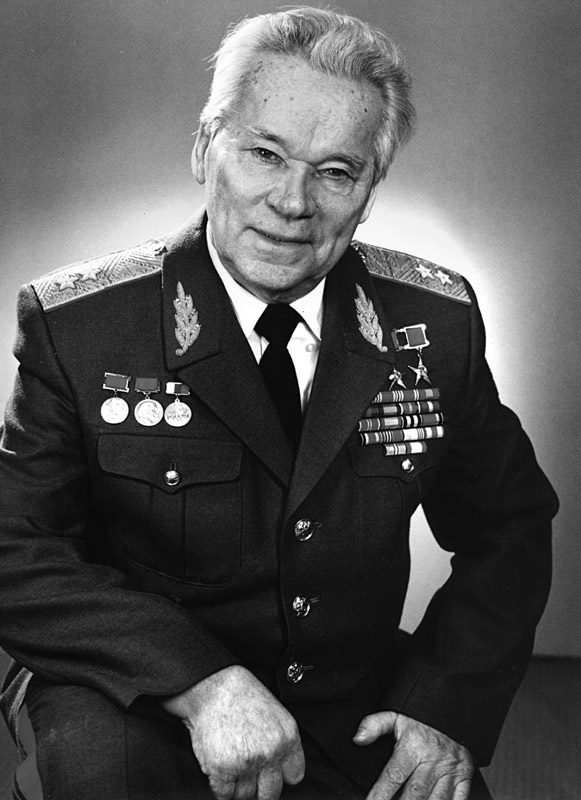 Иллюстрация к книге — Автомат Калашникова. Символ России [kalash_01.jpg]