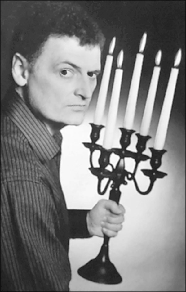 Иллюстрация к книге — Шерлок. На шаг впереди зрителей [_033.jpg]