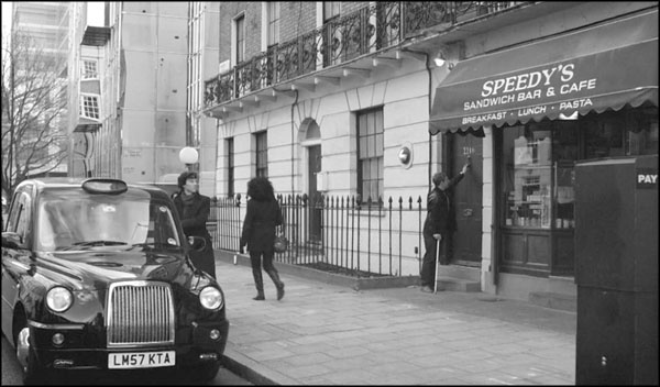 Иллюстрация к книге — Шерлок. На шаг впереди зрителей [_253.jpg]