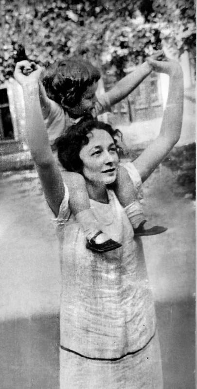 Иллюстрация к книге — Пастернак в жизни [_28_1.jpg]