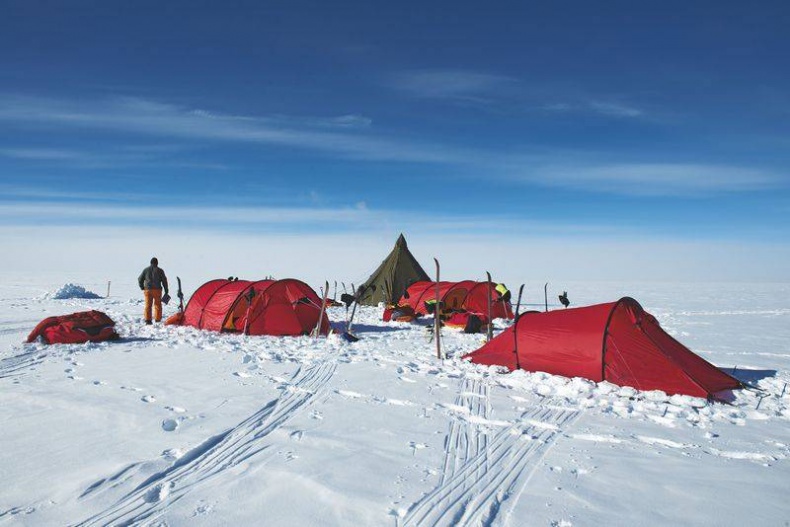 Иллюстрация к книге — 8 полюсов Фредерика Паулсена. Путешествие в мир холода [i_151.jpg]