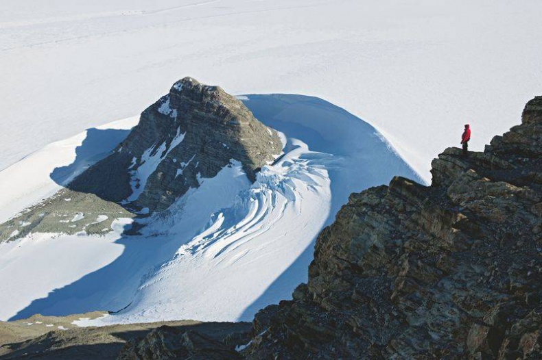 Иллюстрация к книге — 8 полюсов Фредерика Паулсена. Путешествие в мир холода [i_164.jpg]