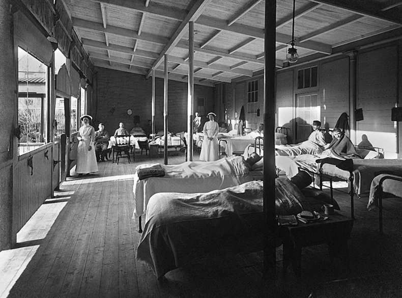 Иллюстрация к книге — Гала и Сальвадор Дали. Любовь на холсте Времени [i_002.jpg]