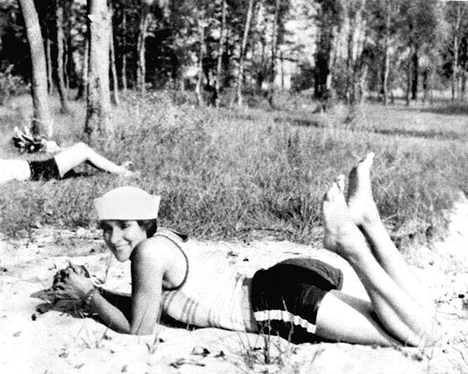 Иллюстрация к книге — Гала и Сальвадор Дали. Любовь на холсте Времени [i_010.jpg]