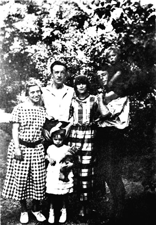 Иллюстрация к книге — Гала и Сальвадор Дали. Любовь на холсте Времени [i_016.jpg]