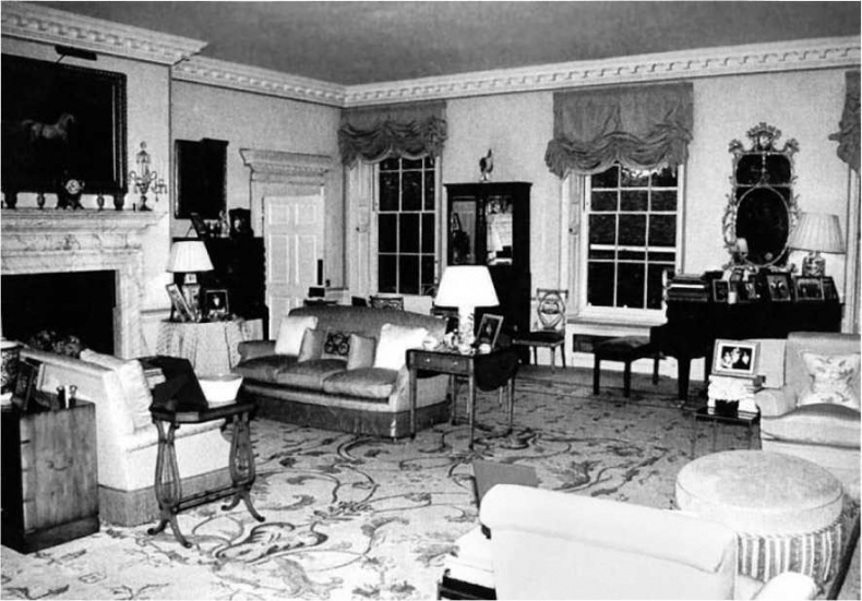 Иллюстрация к книге — Леди Диана. Принцесса людских сердец [i_071.jpg]