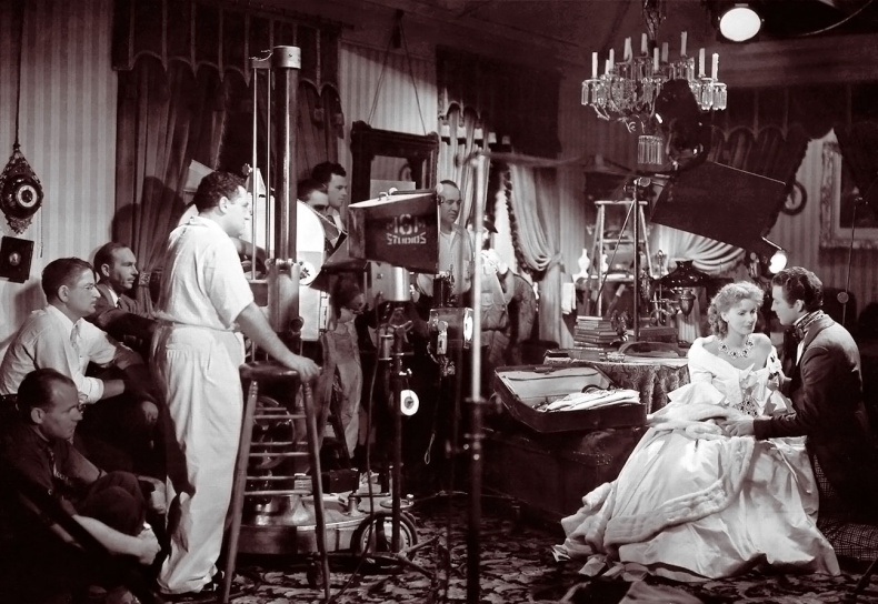 Иллюстрация к книге — Грета Гарбо. Исповедь падшего ангела [i_022.jpg]