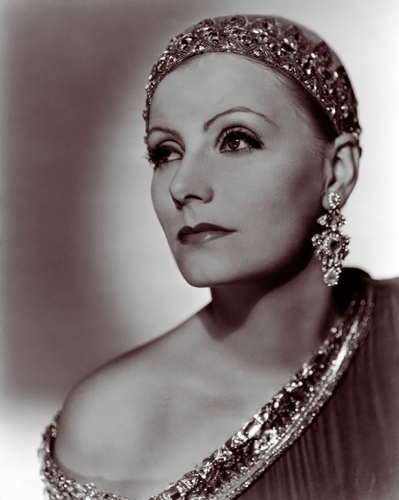 Иллюстрация к книге — Грета Гарбо. Исповедь падшего ангела [i_048.jpg]