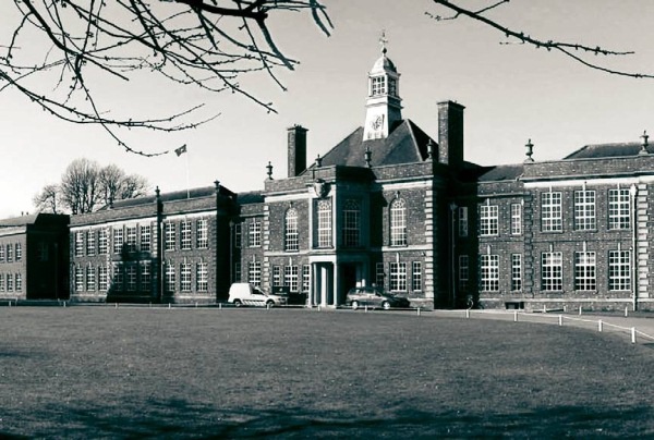 Иллюстрация к книге — Великолепный век. Все тайны знаменитого сериала [i_123.jpg]