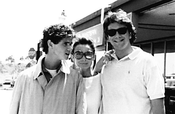 Иллюстрация к книге — Одри Хепберн. Откровения о жизни, грусти и любви [_143.jpg]