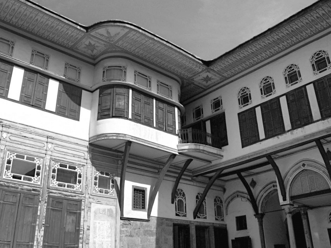 Иллюстрация к книге — Роксолана. Ведьма Османского гарема [i_047.jpg]