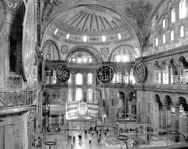 Иллюстрация к книге — Роксолана. Ведьма Османского гарема [i_071.jpg]