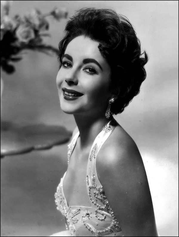 Иллюстрация к книге — Элизабет Тейлор. Клеопатра Голливуда [_007.jpg]