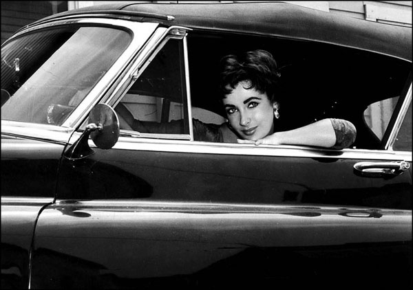 Иллюстрация к книге — Элизабет Тейлор. Клеопатра Голливуда [_081.jpg]