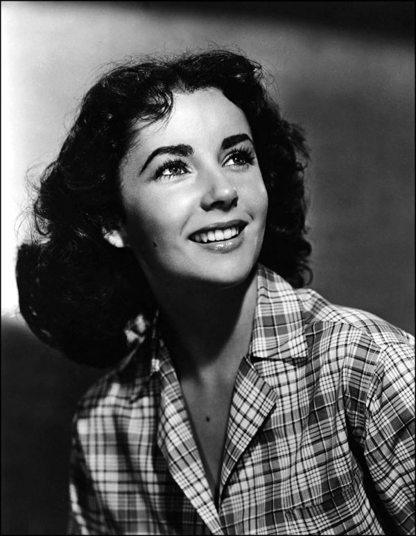 Иллюстрация к книге — Элизабет Тейлор. Клеопатра Голливуда [_089.jpg]