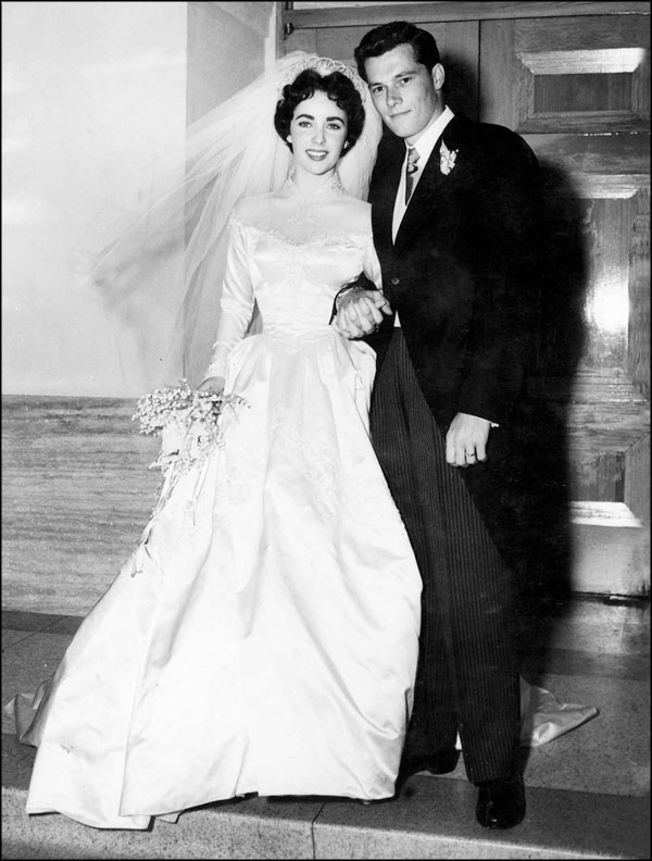 Иллюстрация к книге — Элизабет Тейлор. Клеопатра Голливуда [_115.jpg]