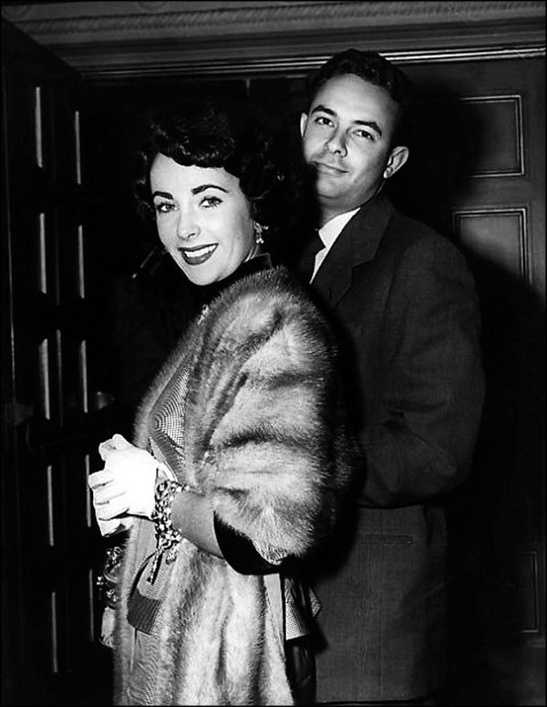 Иллюстрация к книге — Элизабет Тейлор. Клеопатра Голливуда [_147.jpg]