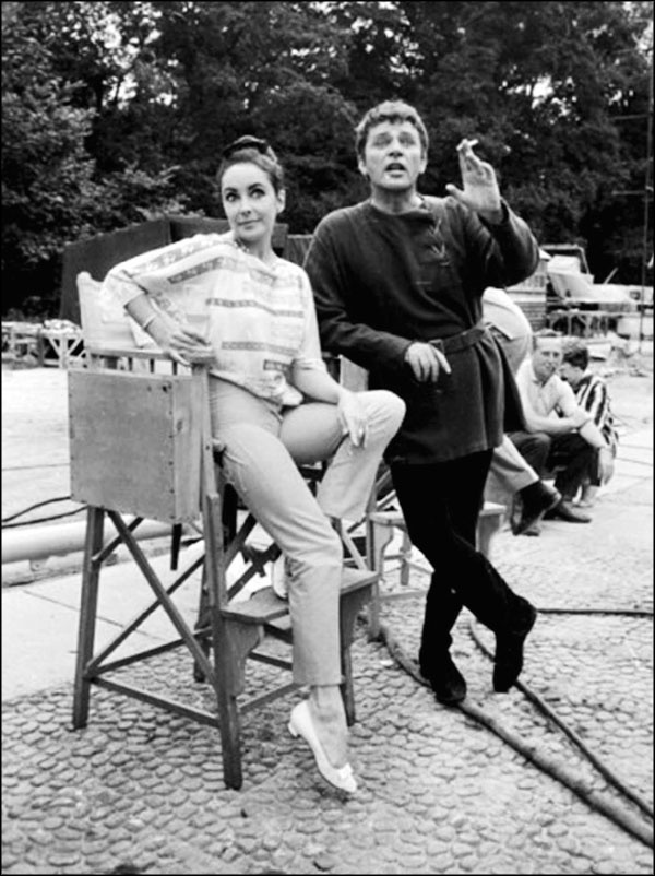 Иллюстрация к книге — Элизабет Тейлор. Клеопатра Голливуда [_229.jpg]