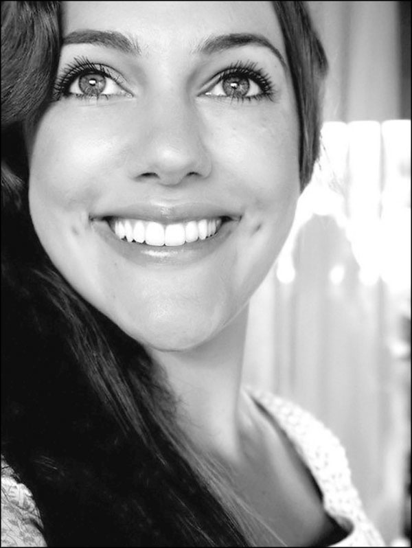 Иллюстрация к книге — Мерьем Узерли. Актрисы &quot;Великолепного века&quot; [_037.jpg]