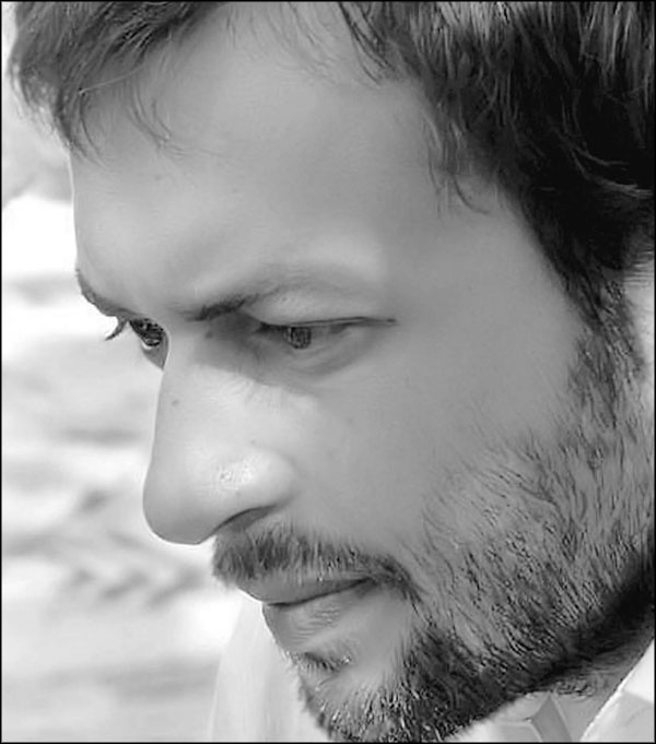 Иллюстрация к книге — Мерьем Узерли. Актрисы &quot;Великолепного века&quot; [_053.jpg]