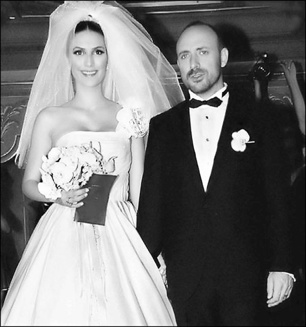 Иллюстрация к книге — Мерьем Узерли. Актрисы &quot;Великолепного века&quot; [_163.jpg]