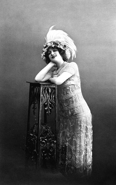 Иллюстрация к книге — Коко Шанель. Я и мои мужчины [_32.jpg]