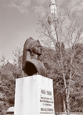 Иллюстрация к книге — Хюррем. Знаменитая возлюбленная султана Сулеймана [_033.jpg]