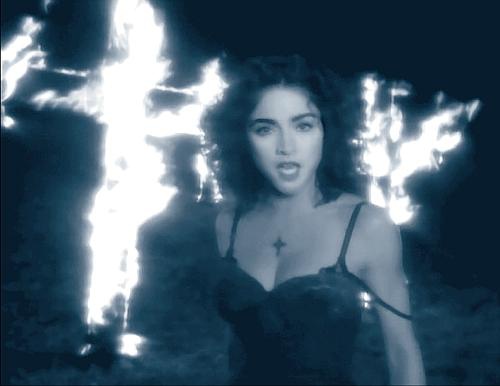 Иллюстрация к книге — Мадонна. Никто не видит моих слез [i_035.jpg]