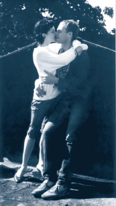 Иллюстрация к книге — Мадонна. Никто не видит моих слез [i_048.jpg]