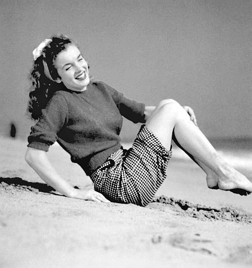 Иллюстрация к книге — Мэрилин Монро. Жизнь в мире мужчин [i_023.jpg]