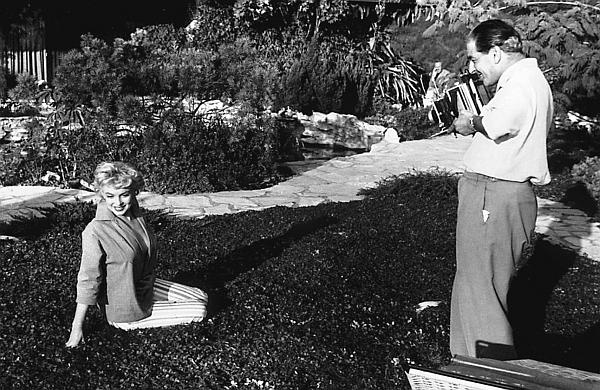 Иллюстрация к книге — Мэрилин Монро. Жизнь в мире мужчин [i_049.jpg]