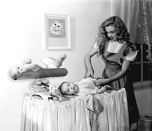 Иллюстрация к книге — Мэрилин Монро. Жизнь в мире мужчин [i_062.jpg]