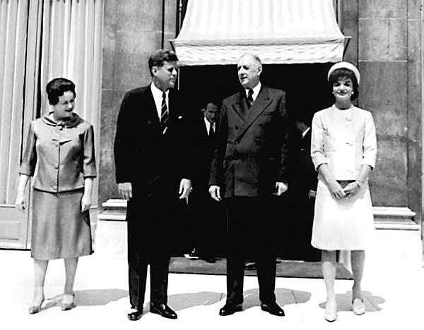 Иллюстрация к книге — Мэрилин Монро. Жизнь в мире мужчин [i_144.jpg]