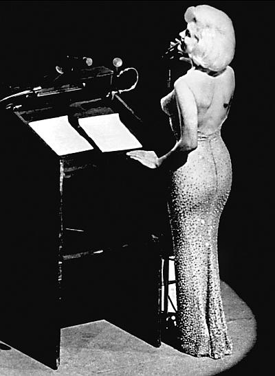 Иллюстрация к книге — Мэрилин Монро. Жизнь в мире мужчин [i_152.jpg]