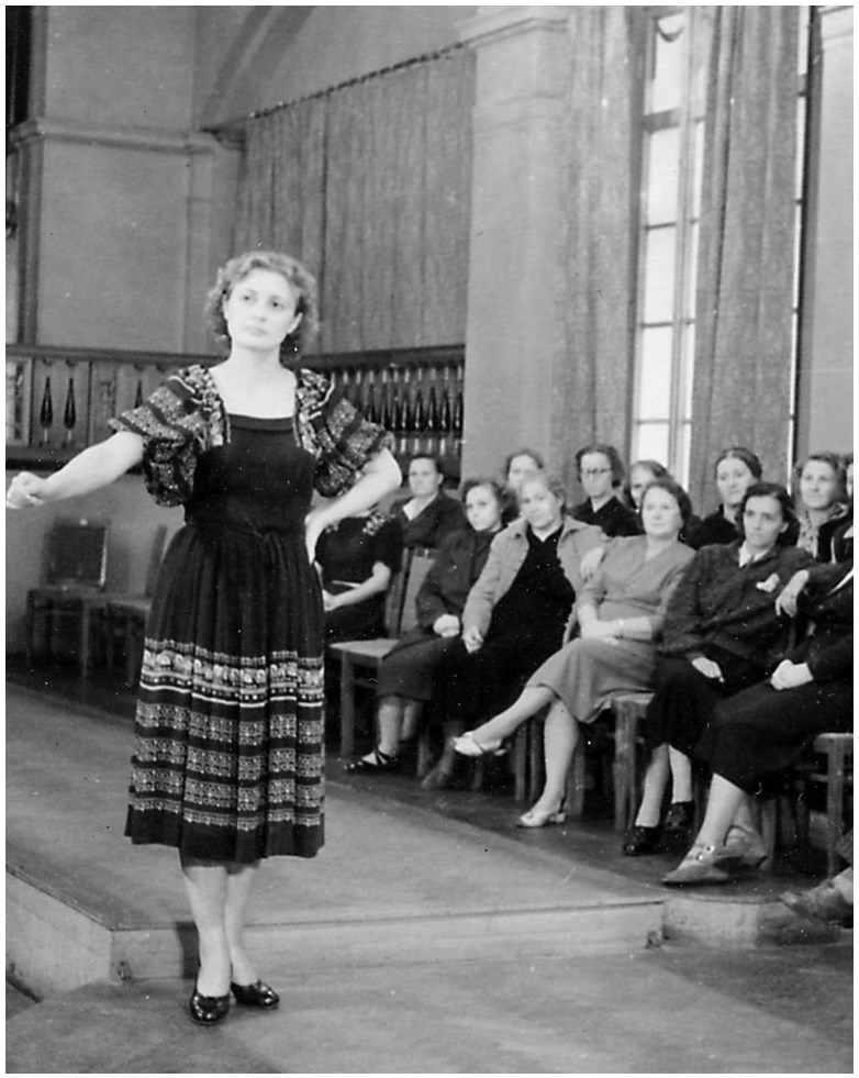 Иллюстрация к книге — Мужчина и женщина. Тело, мода, культура. СССР - оттепель [i_028.jpg]